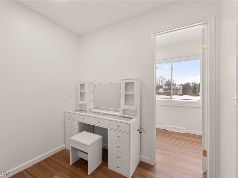 28100 Fairmount Boulevard, Cleveland, OH 44124 Photo 29