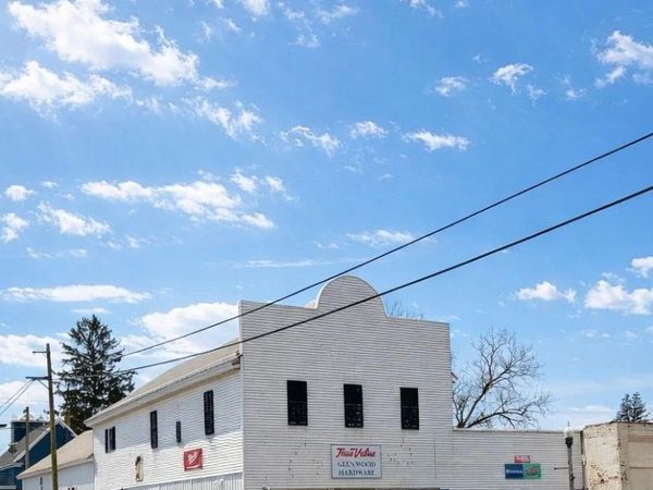 147 E Oak Street, Glenwood City, WI 54013