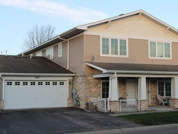 942 Crossings Way, Delano, MN 55328