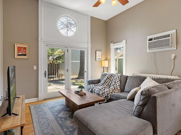 112 Western Avenue N, Unit 4, Saint Paul, MN 55102