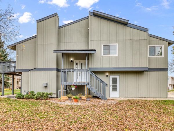 38 Fremont Drive S, Fargo, ND 58103