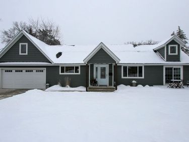 301 Dale Street SW, Hutchinson, MN 55350