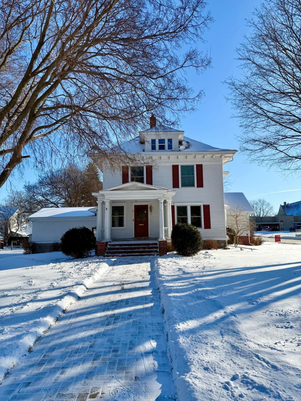 411 Albion Avenue, Fairmont, MN 56031