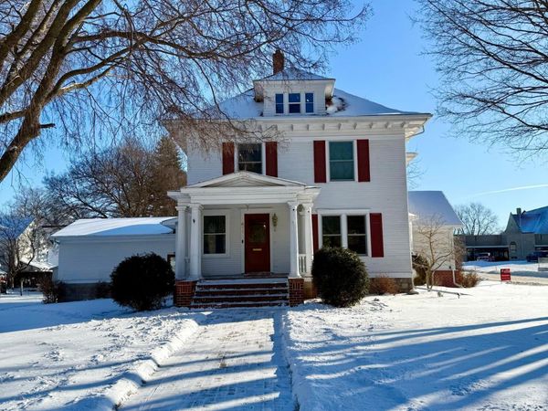 411 Albion Avenue, Fairmont, MN 56031