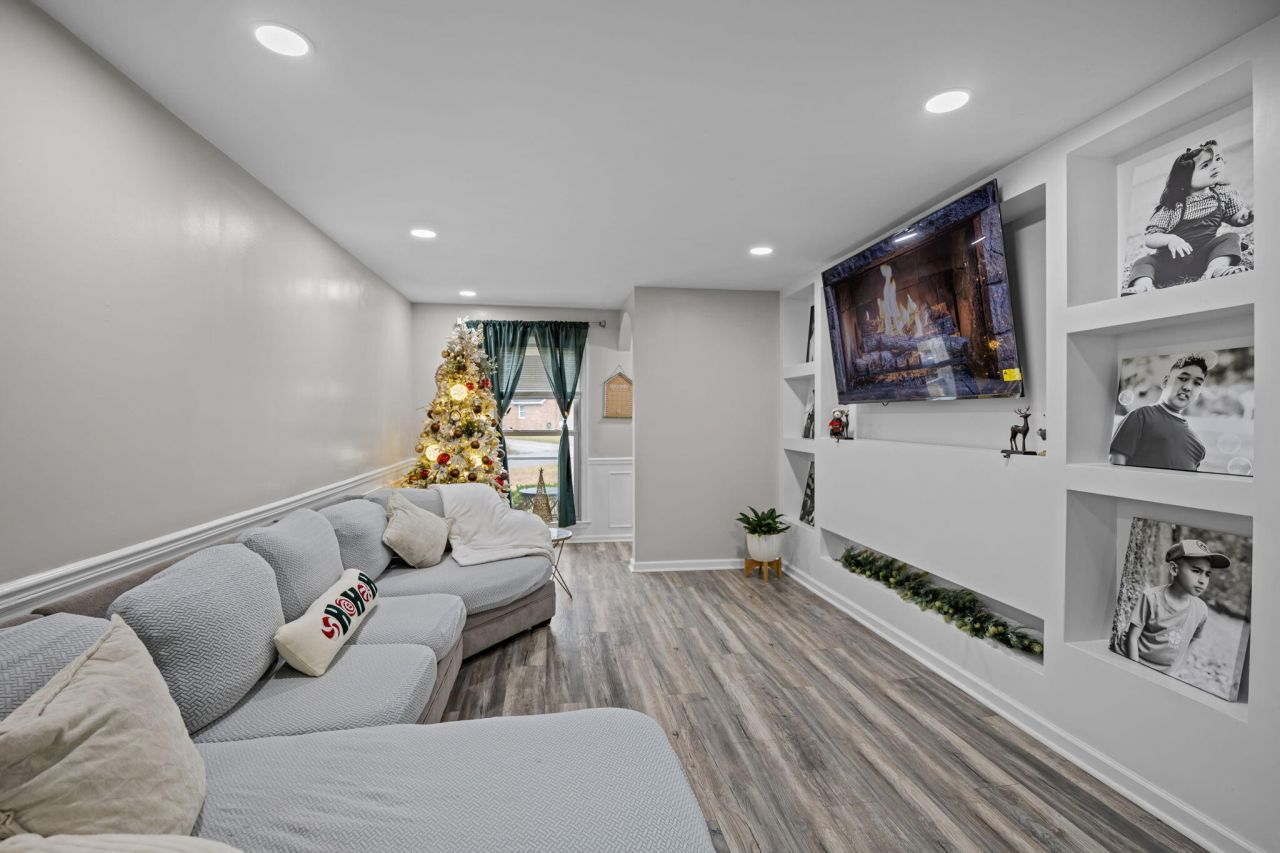 103 Clubhouse Road Photo 11