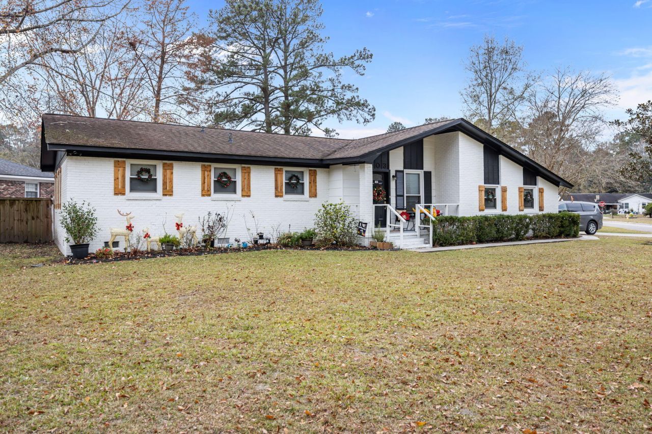 103 Clubhouse Road Photo 9