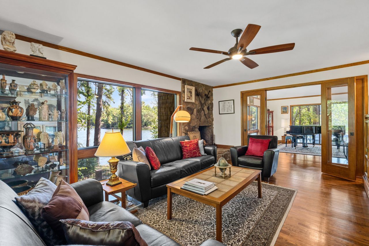 270 Harrison Point Photo 17