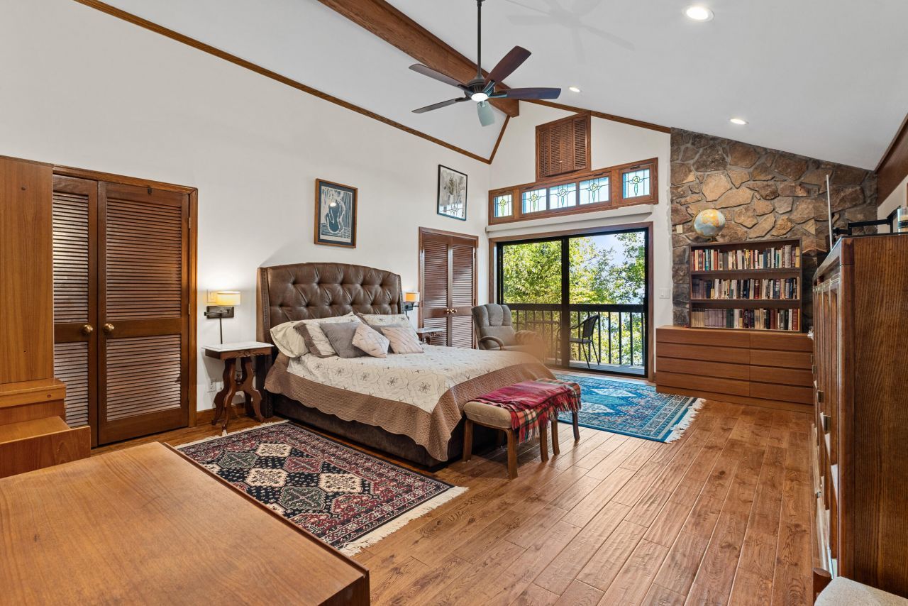 270 Harrison Point Photo 18