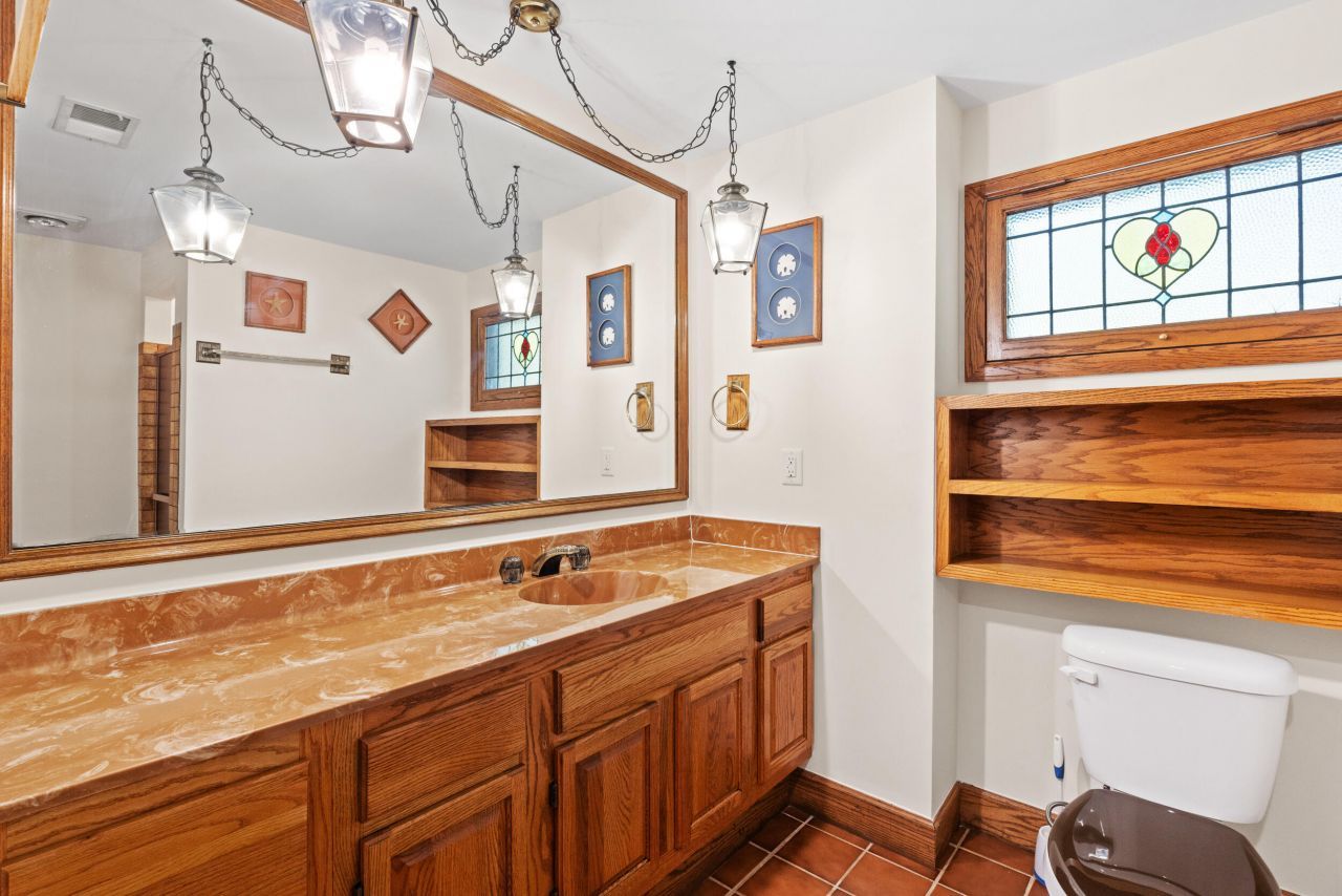 270 Harrison Point Photo 28