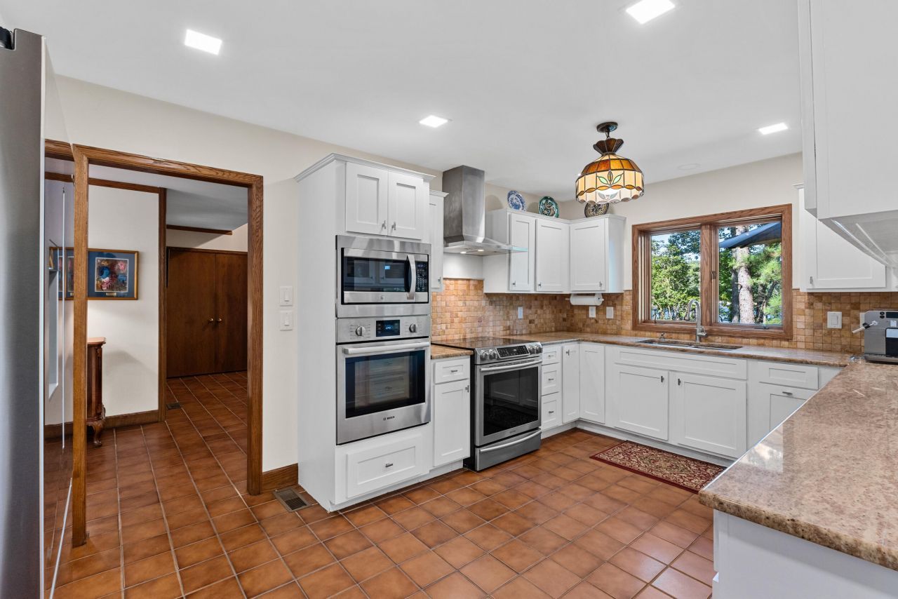 270 Harrison Point Photo 7