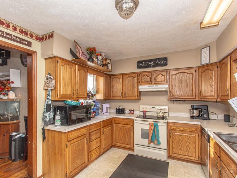 210 N Main Street, New Madison, OH 45346 Photo 8