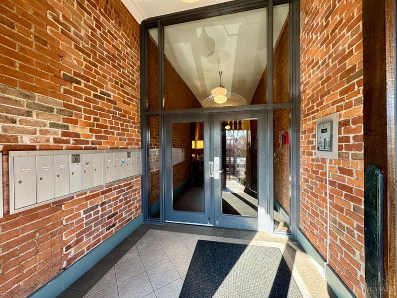 412 Liberty Hill, Unit 1B, Cincinnati, OH 45202 Photo 5