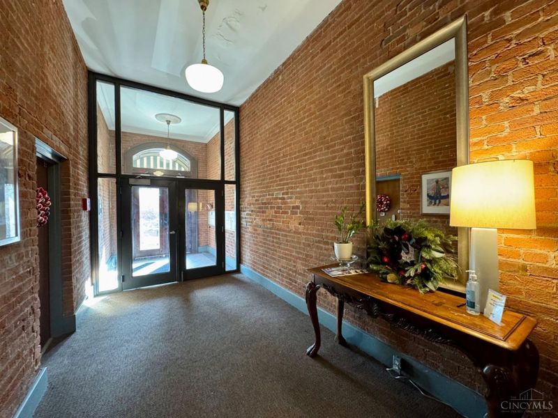 412 Liberty Hill, Unit 1B, Cincinnati, OH 45202 Photo 8