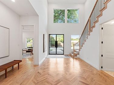 10565 Cromwell Drive, Dallas, TX 75229