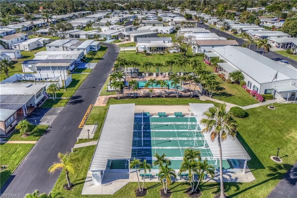 23 Enchanting Blvd, Naples, FL 34112 Photo