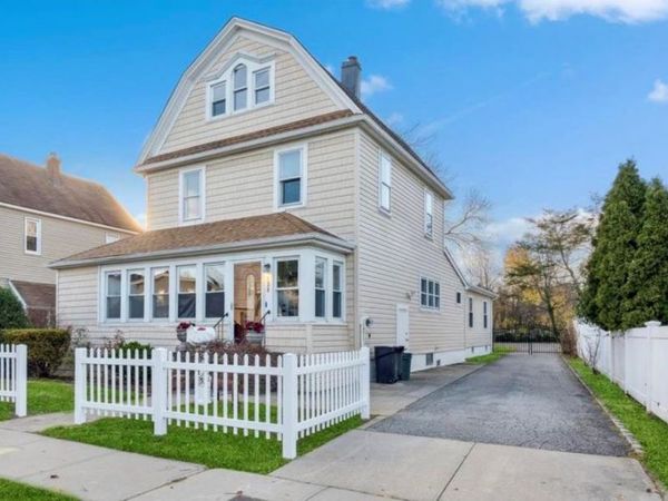 120 N Forest Avenue, Rockville Centre, NY 11570