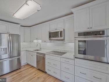 309 YOAKUM PARKWAY, Unit 807, ALEXANDRIA, VA 22304