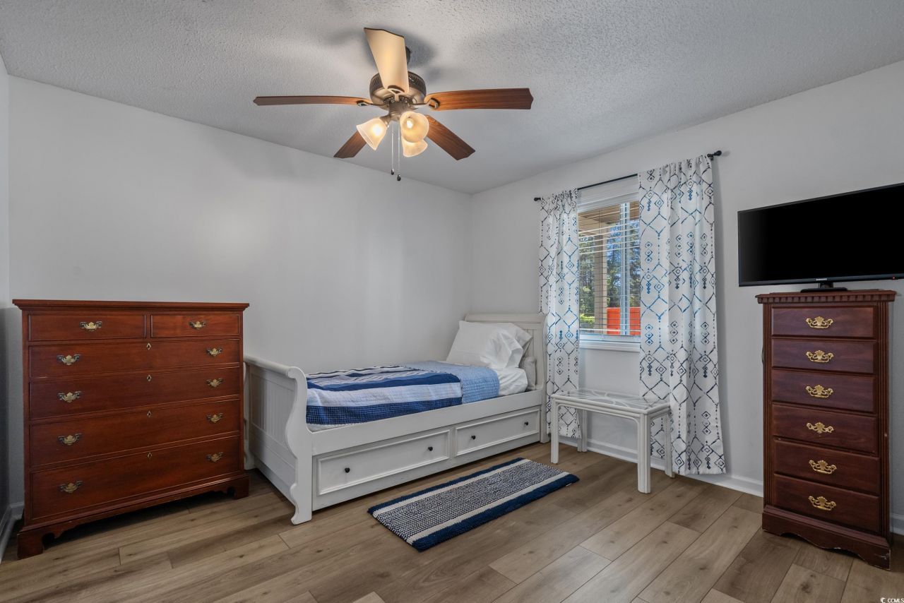 1290 White Tree Ln. Photo 23