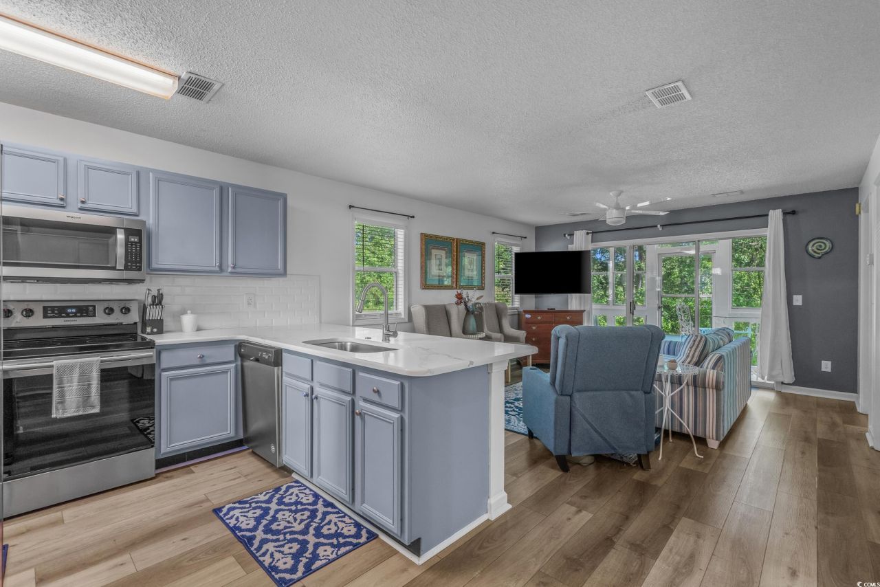 1290 White Tree Ln. Photo 5