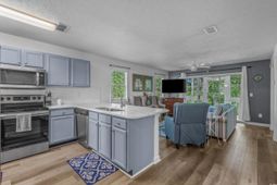 1290 White Tree Ln. photo 4