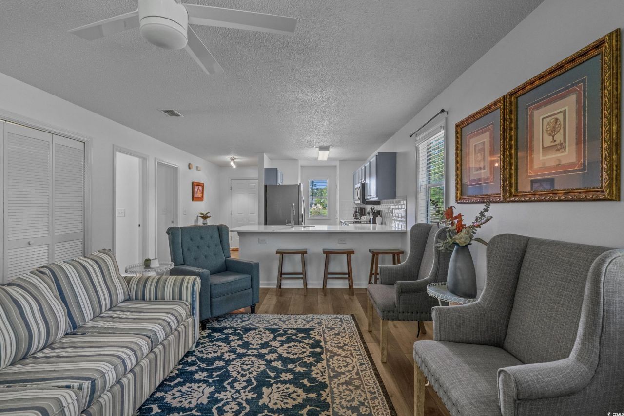 1290 White Tree Ln. Photo 9