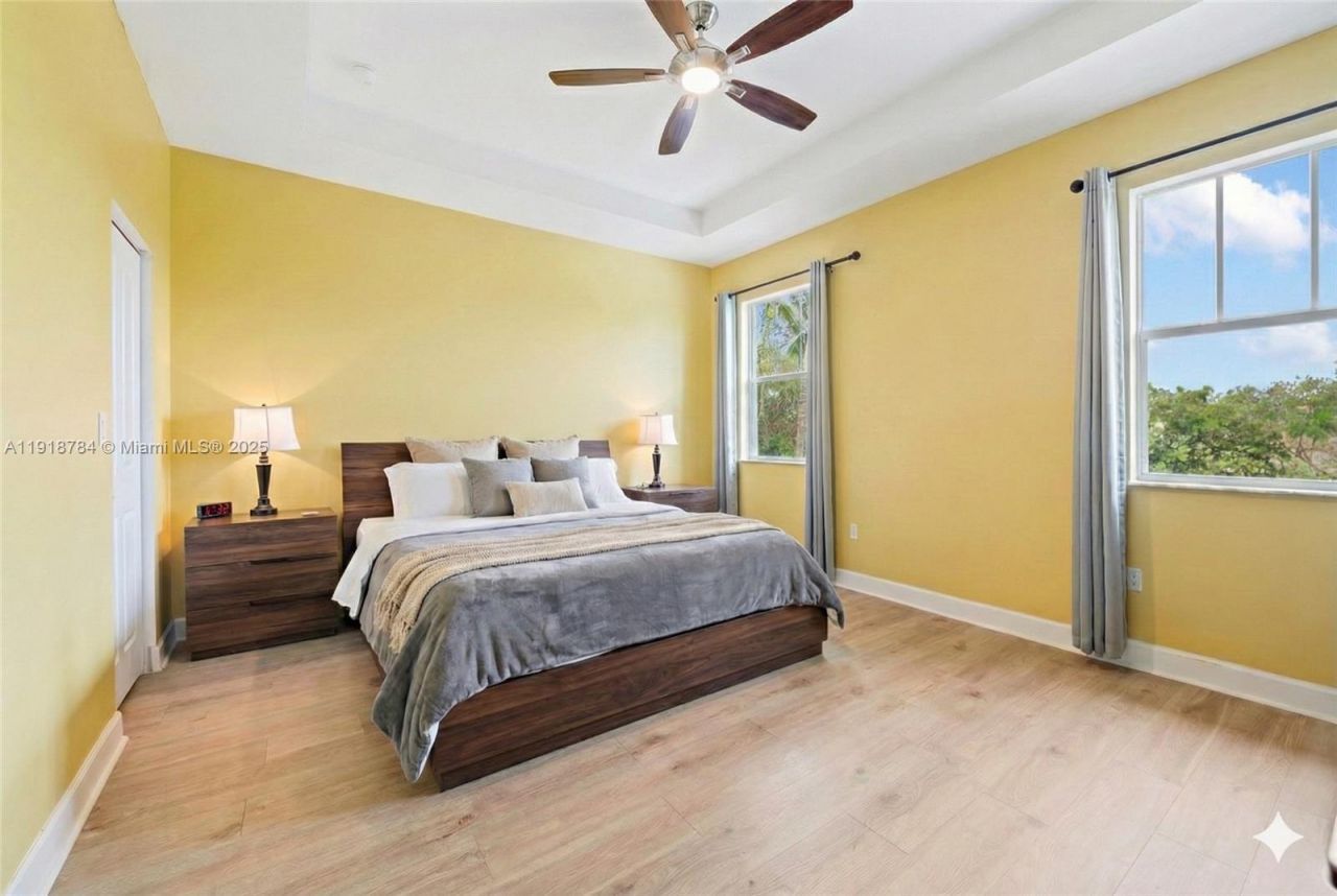 4501 NW 48th Ter, Tamarac, FL 33319 Photo