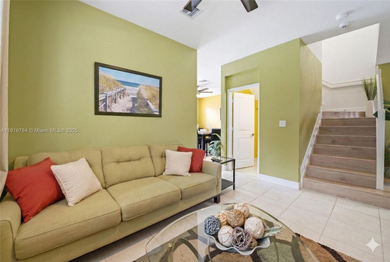 4501 NW 48th Ter, Tamarac, FL 33319 Photo