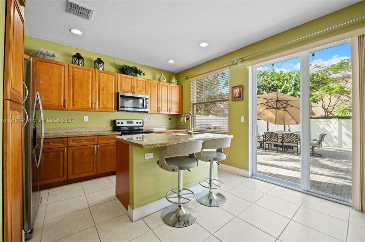 4501 NW 48th Ter, Tamarac, FL 33319 Photo