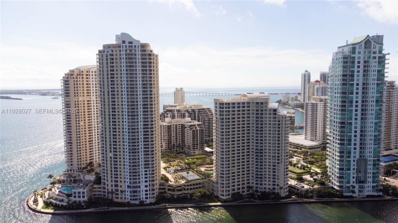 900 Brickell Key Blvd, Unit 2002, Miami, FL 33131 Photo