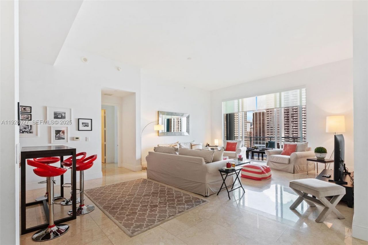 900 Brickell Key Blvd, Unit 2002, Miami, FL 33131 Photo
