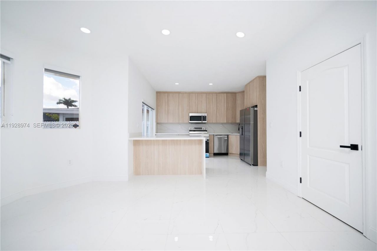 15064 SW 30th Ter, Miami, FL 33185 Photo