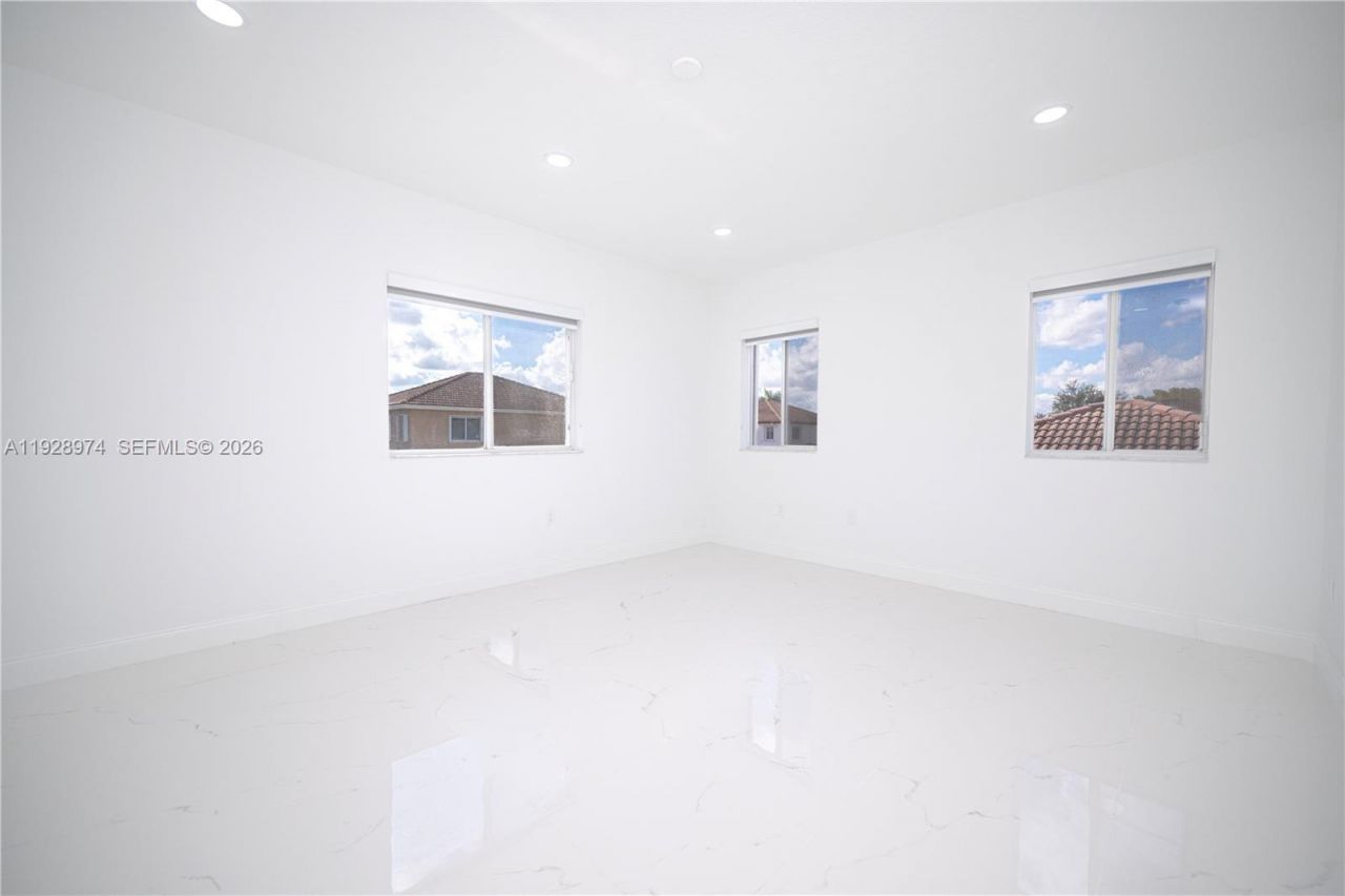 15064 SW 30th Ter, Miami, FL 33185 Photo