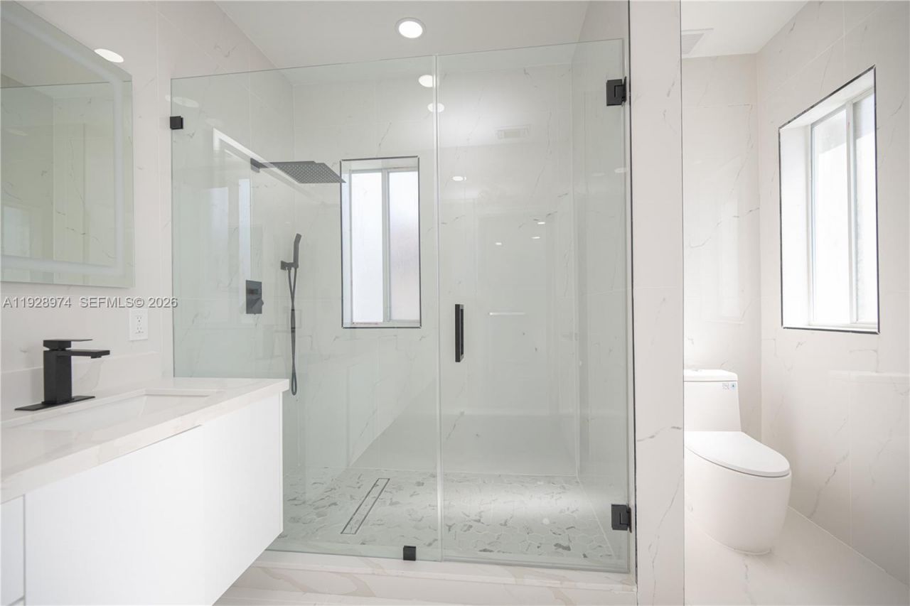 15064 SW 30th Ter, Miami, FL 33185 Photo