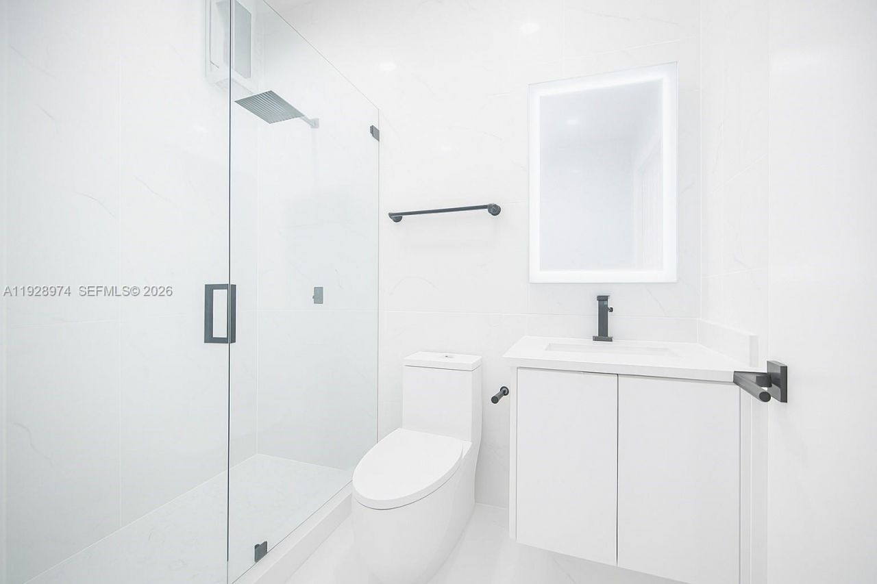 15064 SW 30th Ter, Miami, FL 33185 Photo