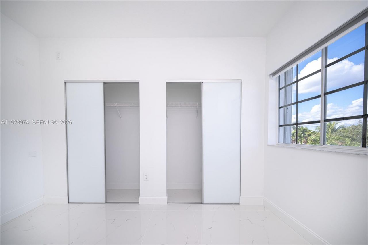 15064 SW 30th Ter, Miami, FL 33185 Photo