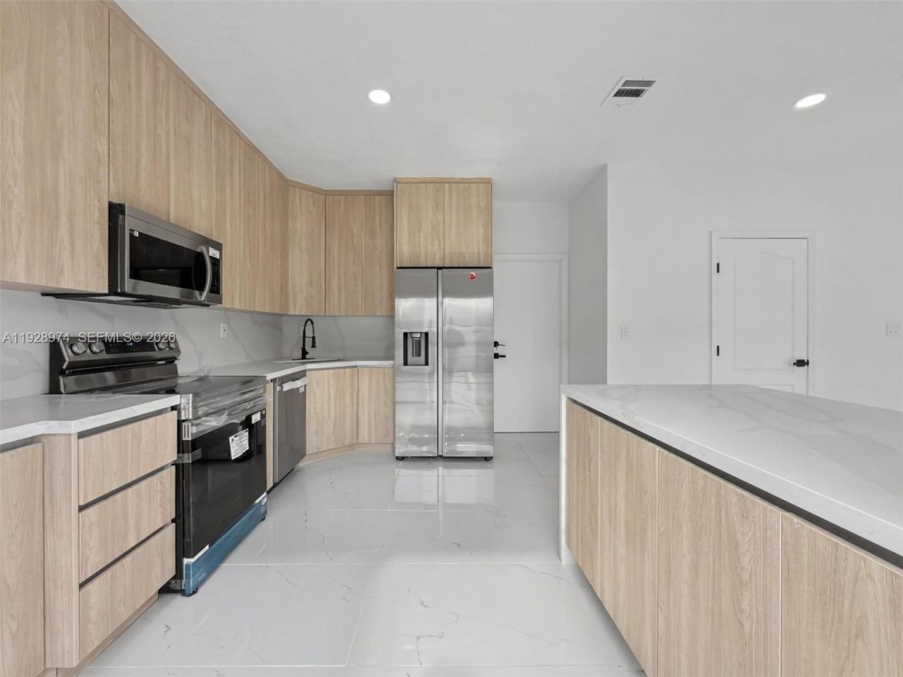 15064 SW 30th Ter, Miami, FL 33185 Photo