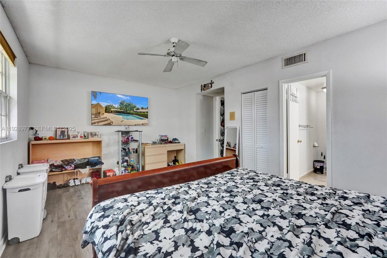 3592 NW 83rd Ln, Sunrise, FL 33351 Photo