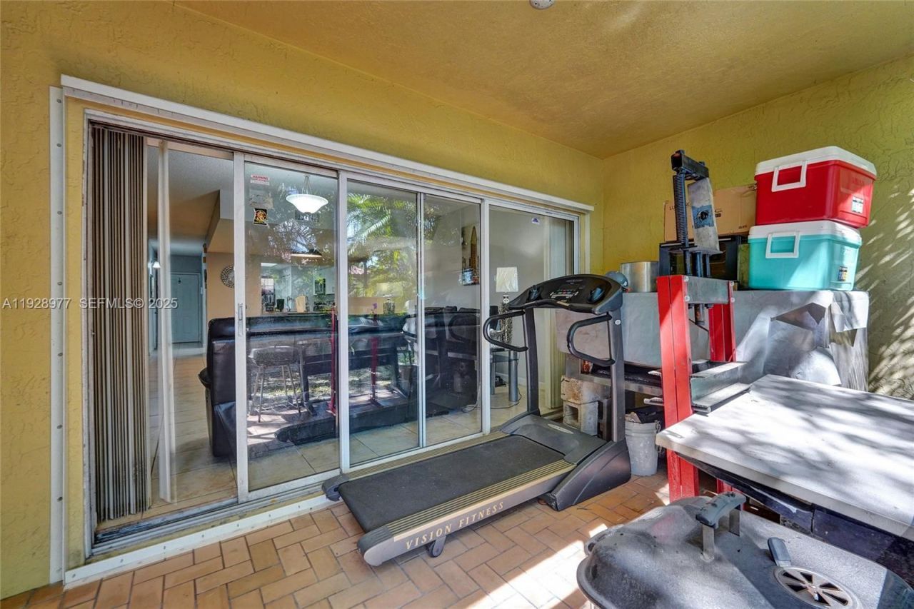 3592 NW 83rd Ln, Sunrise, FL 33351 Photo