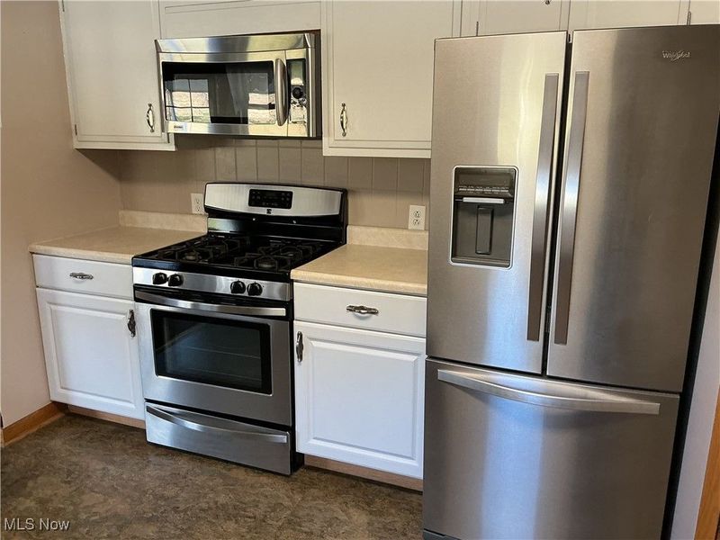 5890 Melody Lane, Nashport, OH 43830 Photo 11