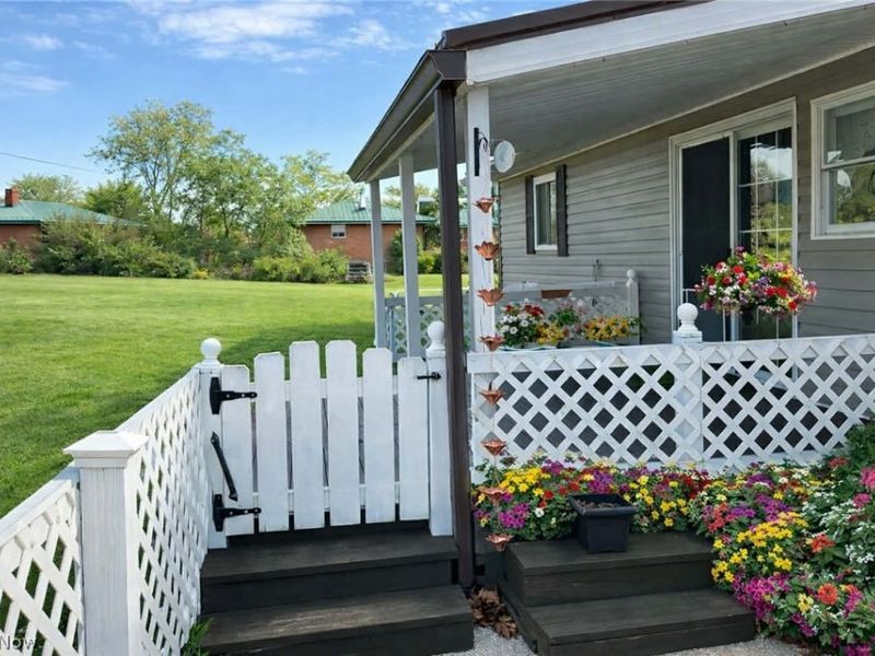 5890 Melody Lane, Nashport, OH 43830 Photo 3