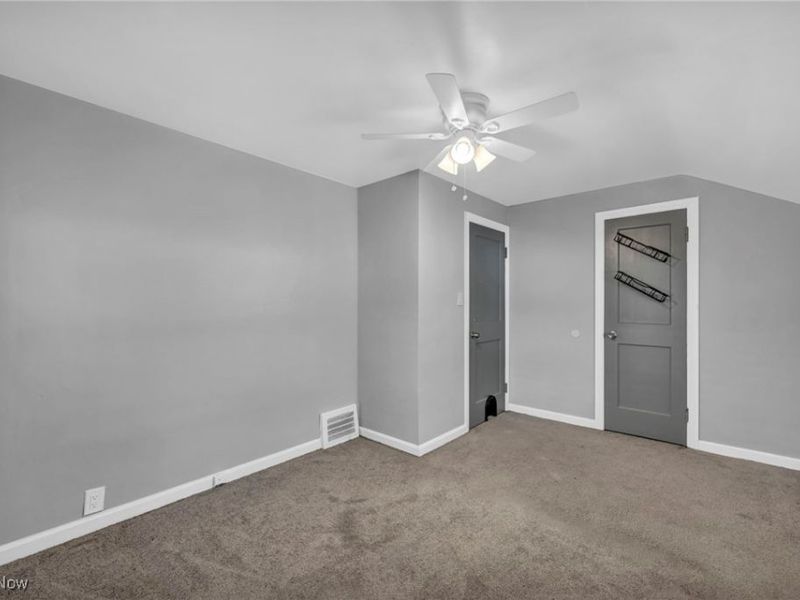 5194 Homewood Avenue, Maple Heights, OH 44137 Photo 27