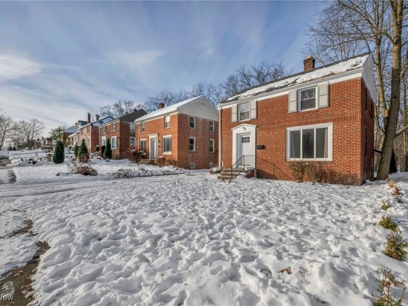 5194 Homewood Avenue, Maple Heights, OH 44137 Photo 4