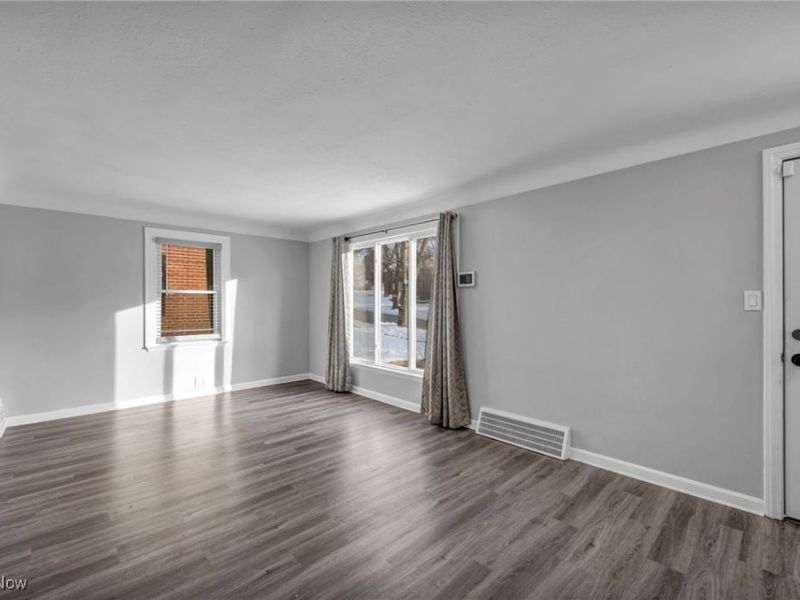 5194 Homewood Avenue, Maple Heights, OH 44137 Photo 7