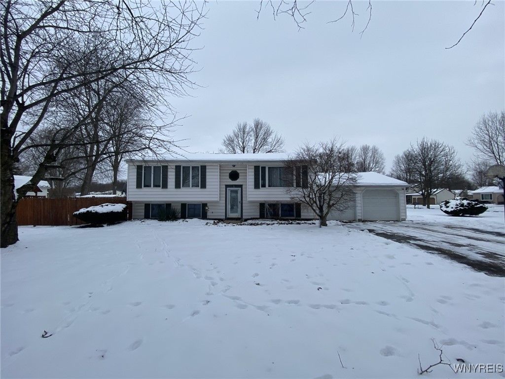 36 Altair Drive, Getzville, NY 14068 Main Photo