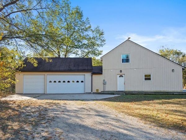 1067 Somers Road, Lyons, MI 48851