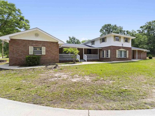6001 W Hwy 4, Century, FL 32535