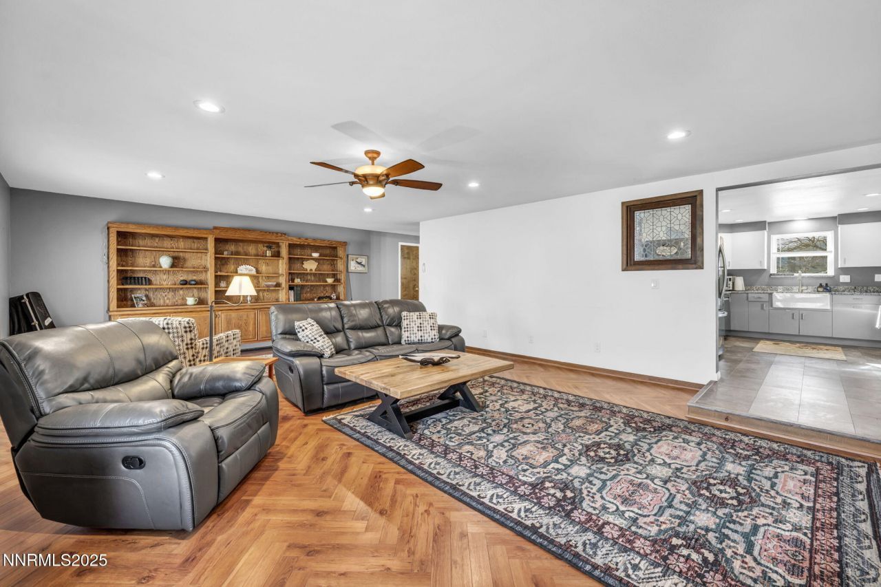 1216 Enterprize Way, Carson City, NV 89703 Photo