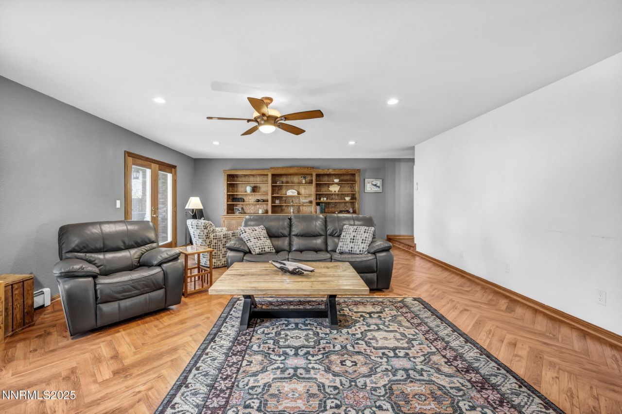 1216 Enterprize Way, Carson City, NV 89703 Photo