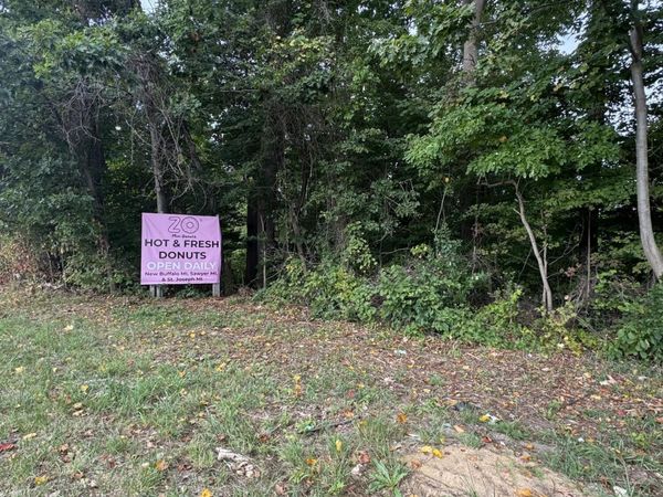 7352 Red Arrow Highway, Stevensville, MI 49127