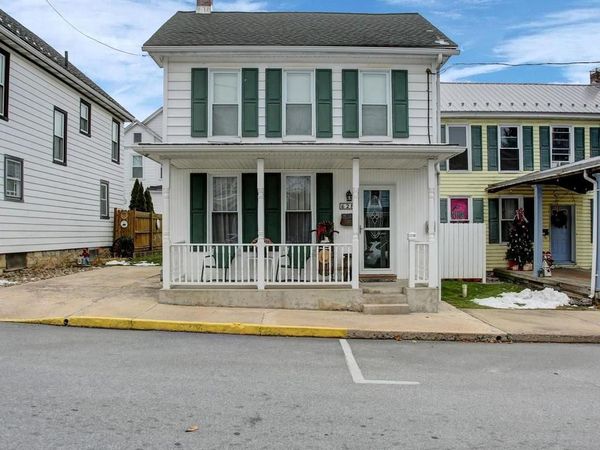 28 S WASHINGTON STREET, SHIPPENSBURG, PA 17257